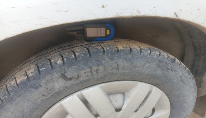 2011 Maruti Alto LXI, Petrol, Manual, 82,763 km, tyre