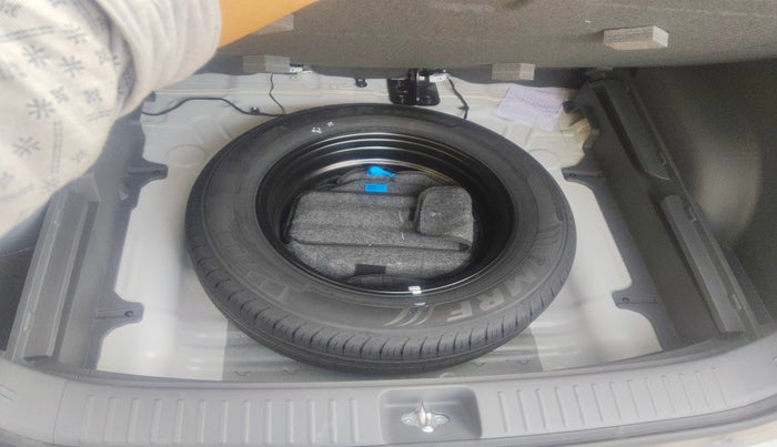 2025 Hyundai Creta SX TECH 1.5 PETROL, Petrol, Manual, 5,319 km, tyre