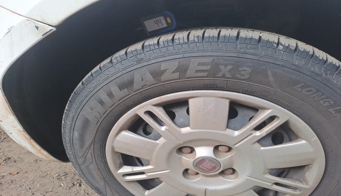 2011 Fiat Grand Punto ACTIVE 1.3, Diesel, Manual, 74,546 km, tyre