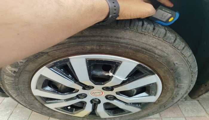 2013 Maruti Swift Dzire VDI, Diesel, Manual, 93,658 km, tyre