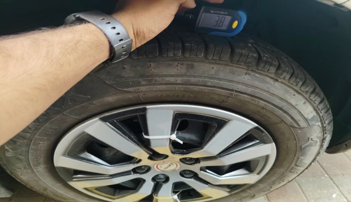 2013 Maruti Swift Dzire VDI, Diesel, Manual, 93,658 km, tyre