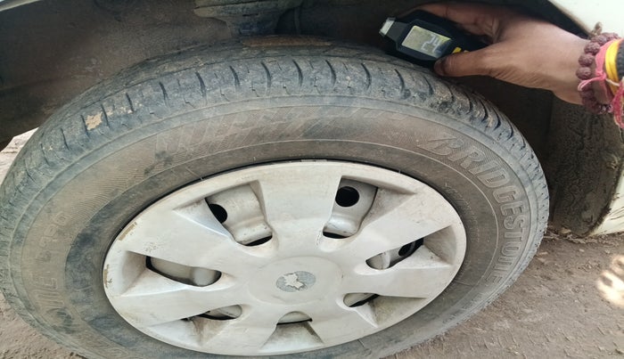 2011 Maruti Wagon R 1.0 LXI, Petrol, Manual, 91,249 km, tyre
