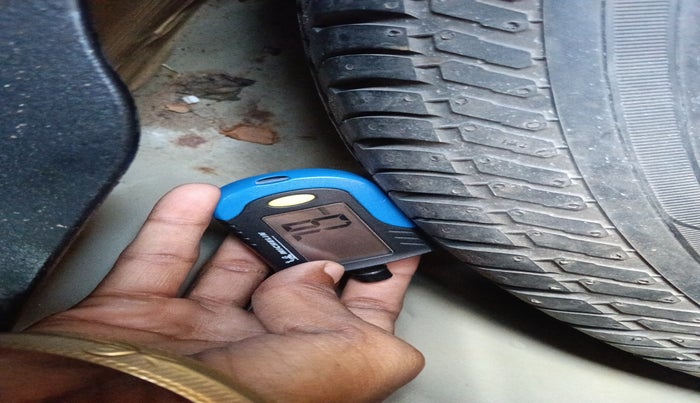 2014 Maruti Swift Dzire VXI, Petrol, Manual, 1,52,783 km, tyre