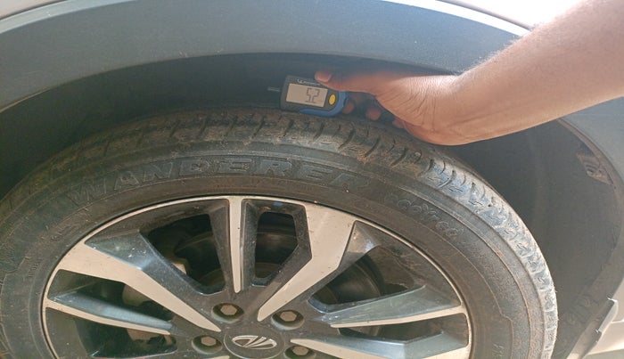 2020 Mahindra XUV300 W8 (O) 1.2 PETROL, Petrol, Manual, 40,783 km, tyre