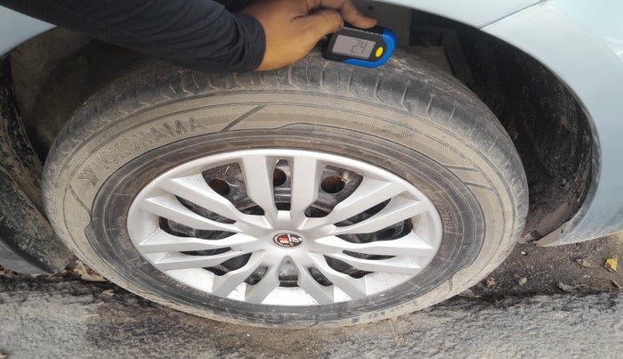 2013 Maruti Swift Dzire VXI, Petrol, Manual, 68,752 km, tyre