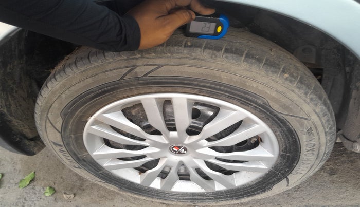 2013 Maruti Swift Dzire VXI, Petrol, Manual, 68,752 km, tyre