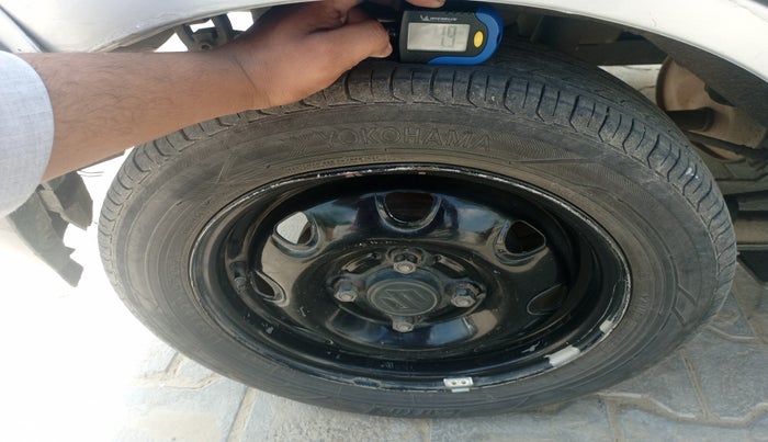 2015 Maruti Alto K10 LXI CNG, Petrol, Manual, 1,36,250 km, tyre
