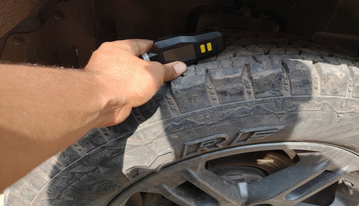 2023 Mahindra Thar LX HT PETROL 4WD MT, Petrol, Manual, 18,698 km, tyre