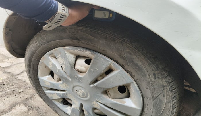 2018 Tata Zest XE PETROL, Petrol, Manual, 1,22,780 km, tyre