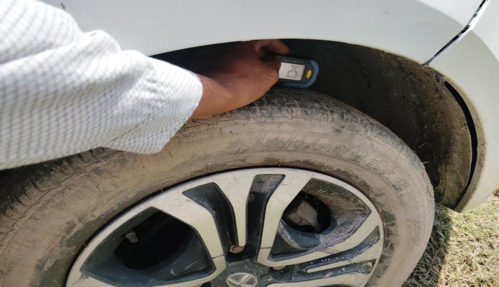2019 Tata Tiago XZ PETROL, Petrol, Manual, 50,082 km, tyre