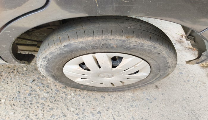 2022 Maruti Alto LXI O, Petrol, Manual, 38,077 km, tyre