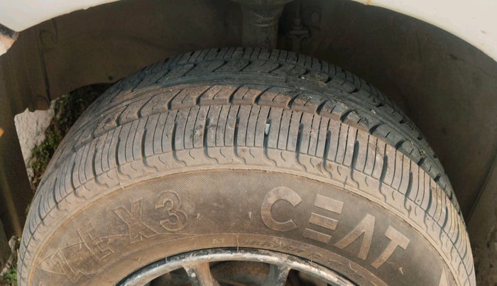 2016 Maruti Wagon R 1.0 LXI, Petrol, Manual, 1,78,399 km, tyre