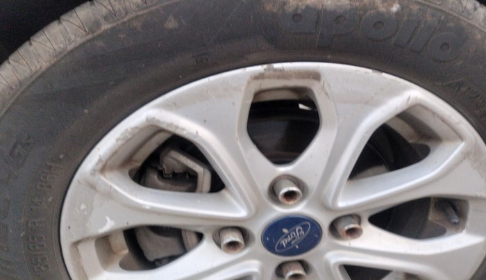 2017 Ford Figo Aspire TITANIUM 1.2 PETROL, Petrol, Manual, 1,06,535 km, tyre