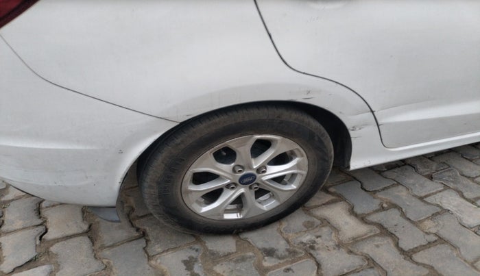 2017 Ford Figo Aspire TITANIUM 1.2 PETROL, Petrol, Manual, 1,06,535 km, tyre