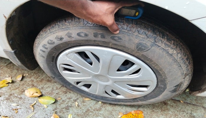 2015 Maruti Swift VDI ABS, Diesel, Manual, 1,43,706 km, tyre