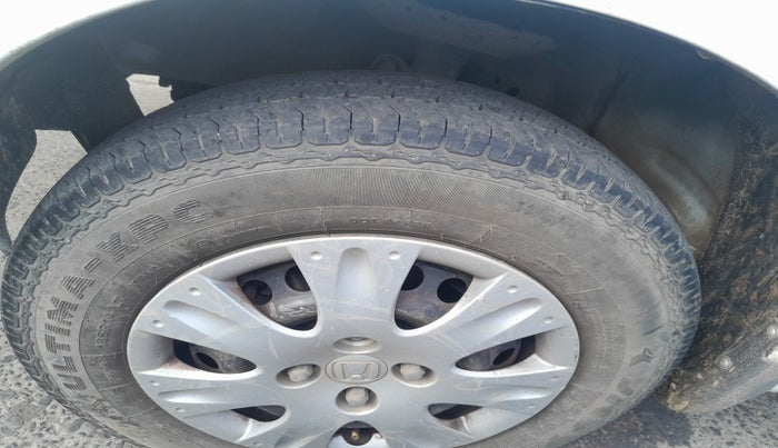 2012 Honda Brio S MT, Petrol, Manual, 98,700 km, tyre