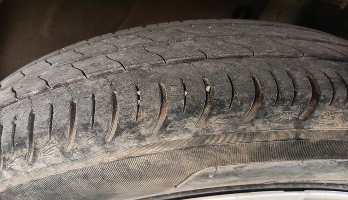 2020 Maruti Baleno DELTA PETROL 1.2, Petrol, Manual, 33,278 km, tyre