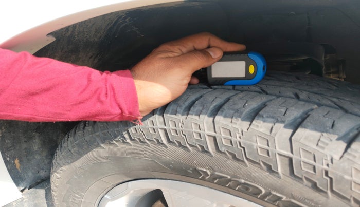 2018 Mahindra Scorpio S11 2WD, Diesel, Manual, 1,29,921 km, tyre