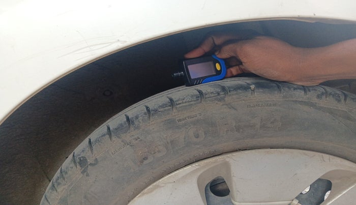 2016 Maruti Celerio VXI AMT, Petrol, Automatic, 1,06,172 km, tyre