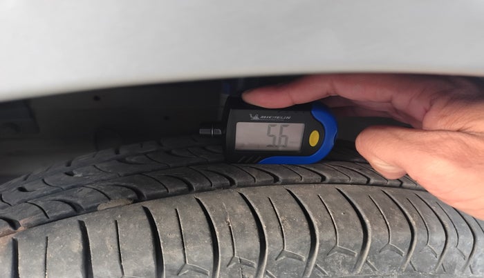 2013 Maruti Swift Dzire VXI, Petrol, Manual, 71,676 km, tyre