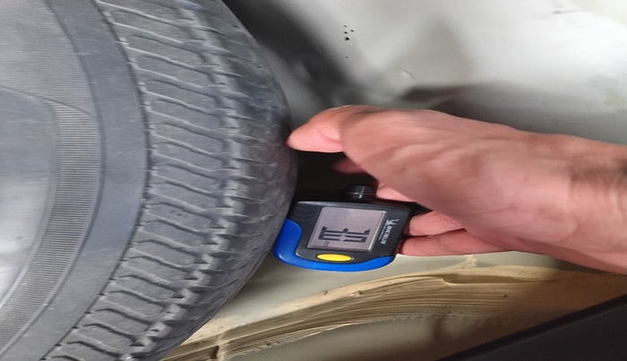 2013 Maruti Swift Dzire VXI, Petrol, Manual, 71,676 km, tyre