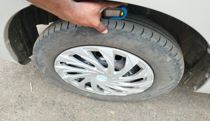 2012 Maruti Wagon R 1.0 LXI, Petrol, Manual, 79,753 km, tyre