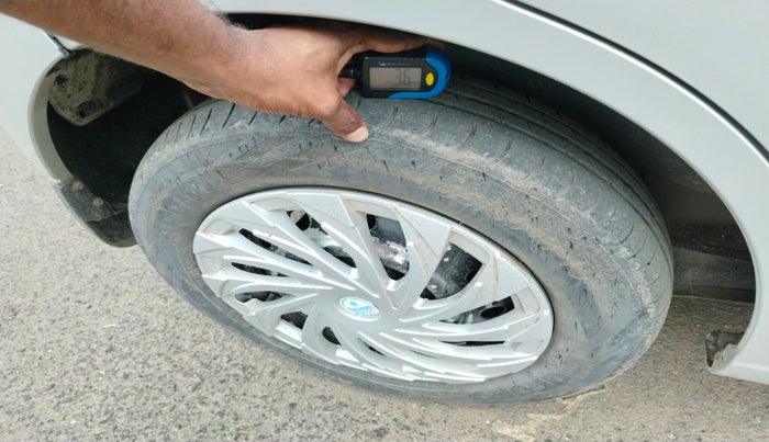 2012 Maruti Wagon R 1.0 LXI, Petrol, Manual, 79,753 km, tyre