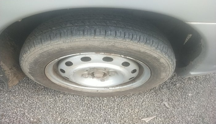 2013 Tata Indica EV2 LX, Diesel, Manual, 67,267 km, tyre