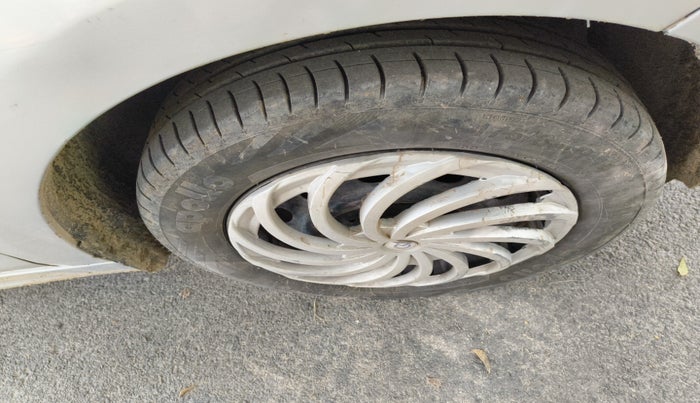 2017 Tata TIGOR XT PETROL, Petrol, Manual, 1,07,122 km, tyre