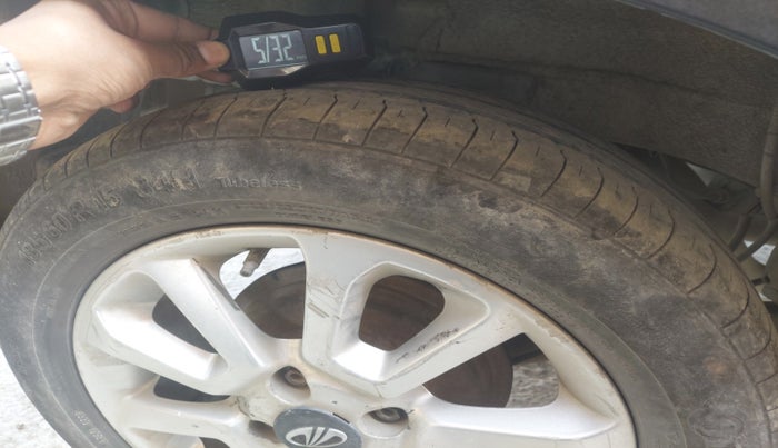 2017 Mahindra Kuv100 K8 D 6 STR, Diesel, Manual, 87,609 km, tyre