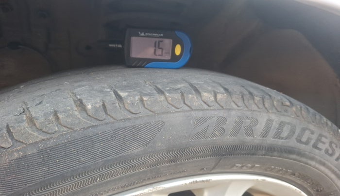 2010 Toyota Etios VX, Petrol, Manual, 67,826 km, tyre