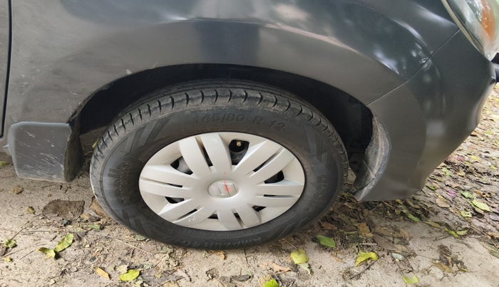 2019 Maruti Alto 800 VXI, Petrol, Manual, 41,546 km, tyre