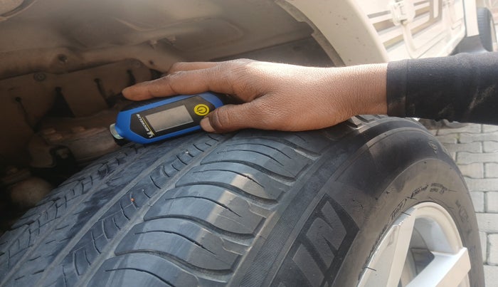 2022 Mahindra Bolero B6 (O), Diesel, Manual, 1,41,221 km, tyre