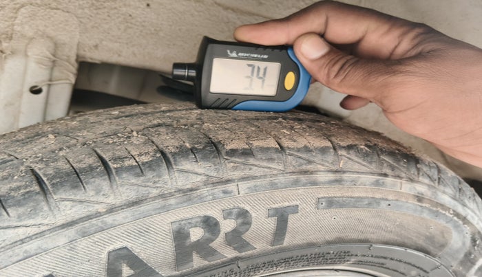 2021 Maruti Alto VXI, Petrol, Manual, 27,482 km, tyre