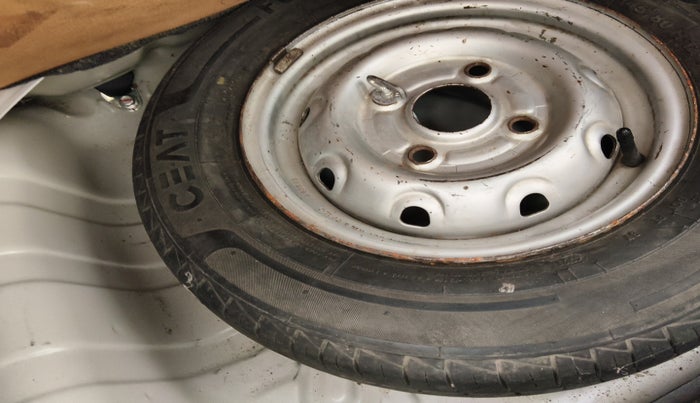 2021 Maruti Alto VXI, Petrol, Manual, 27,482 km, tyre