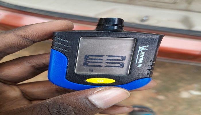 2015 Mahindra XUV500 W6, Diesel, Manual, 72,456 km, tyre