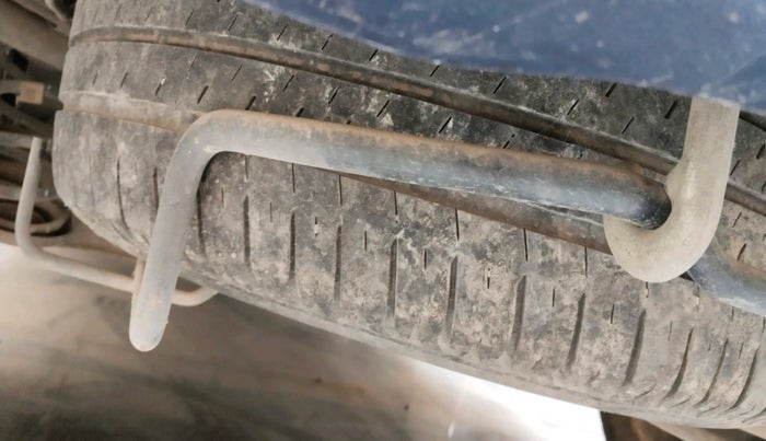 2020 Maruti Ertiga VXI CNG, Petrol, Manual, 40,388 km, tyre