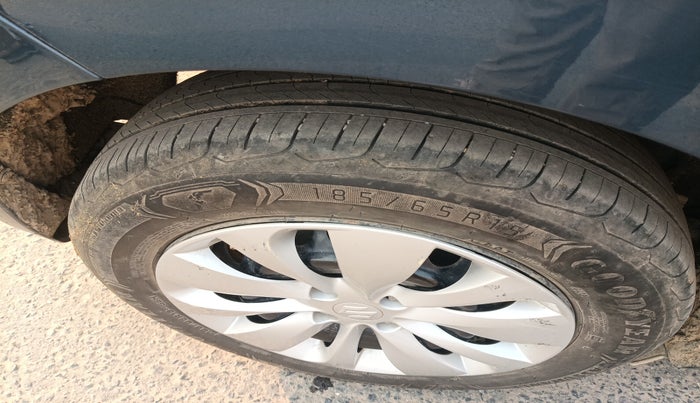 2015 Maruti Baleno DELTA PETROL 1.2, Petrol, Manual, 75,861 km, tyre