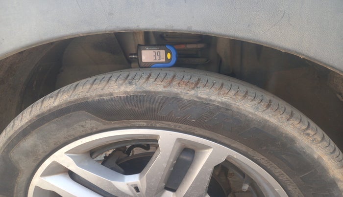 2020 Renault TRIBER RXZ, Petrol, Manual, 43,196 km, tyre