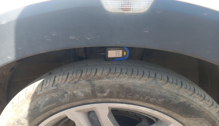 2020 Renault TRIBER RXZ, Petrol, Manual, 43,196 km, tyre