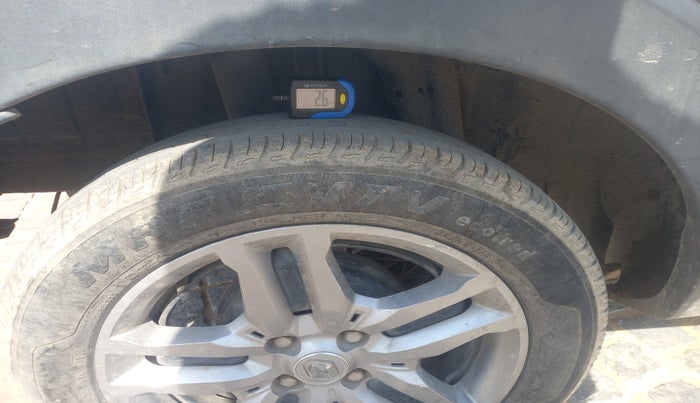 2020 Renault TRIBER RXZ, Petrol, Manual, 43,196 km, tyre