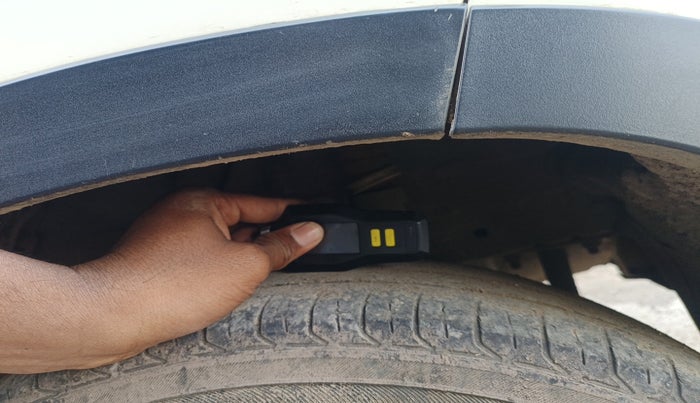 2016 Mahindra Kuv100 K4 D 6 STR, Diesel, Manual, 2,23,580 km, tyre