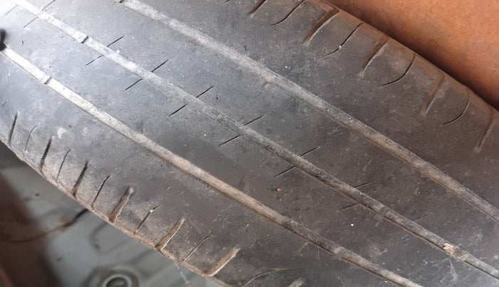 2011 Hyundai i10 SPORTZ 1.2, Petrol, Manual, 73,832 km, tyre