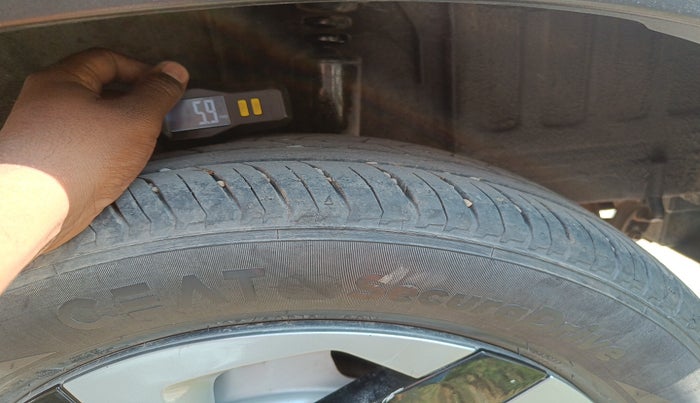 2024 Nissan MAGNITE XE, Petrol, Manual, 35,000 km, tyre