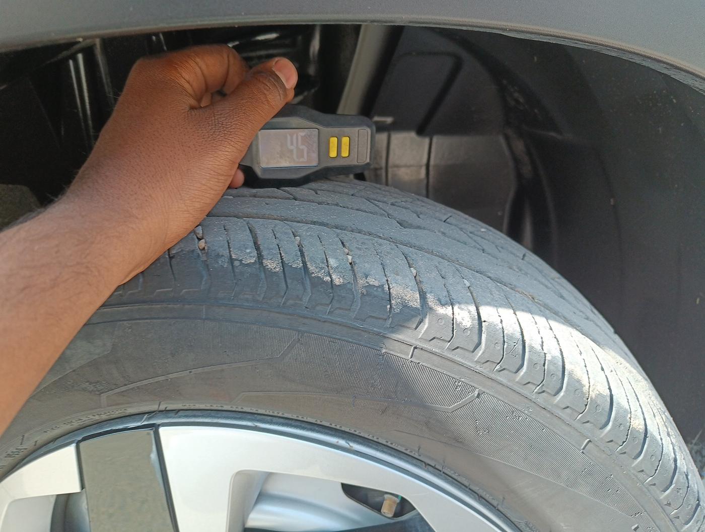 2024 Nissan MAGNITE XE, Petrol, Manual, 35,000 km, tyre