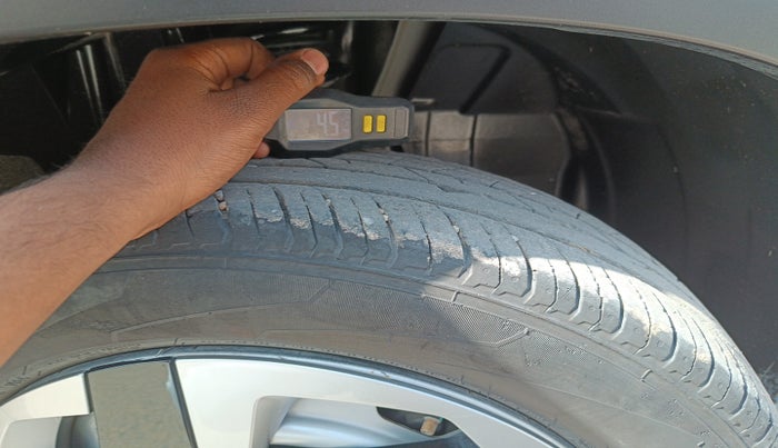 2024 Nissan MAGNITE XE, Petrol, Manual, 35,000 km, tyre