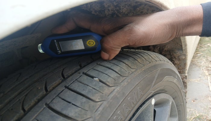 2020 Hyundai Elite i20 SPORTZ PLUS 1.2, Petrol, Manual, 80,215 km, tyre