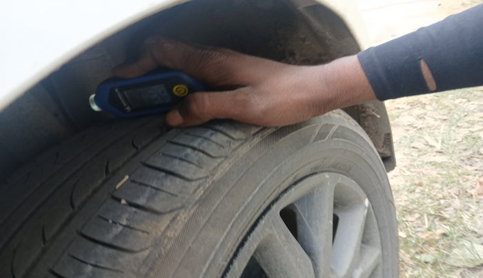 2020 Hyundai Elite i20 SPORTZ PLUS 1.2, Petrol, Manual, 80,215 km, tyre