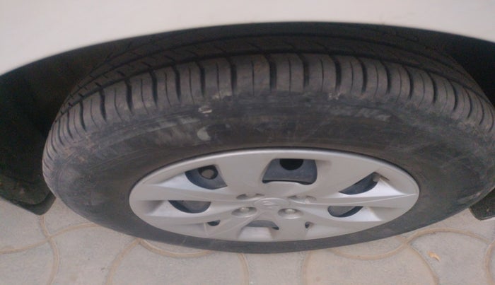 2020 Hyundai Elite i20 MAGNA PLUS 1.2, Petrol, Manual, 94,216 km, tyre