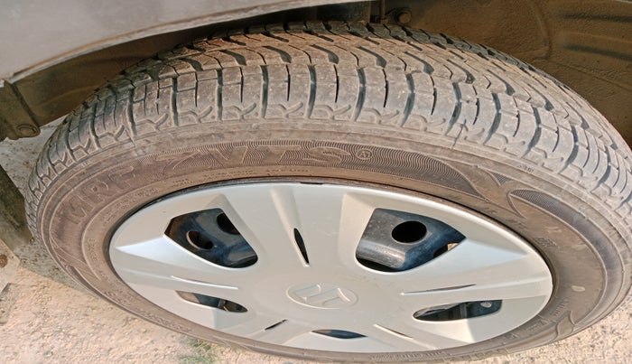 2017 Maruti Wagon R 1.0 VXI, Petrol, Manual, 1,11,956 km, tyre